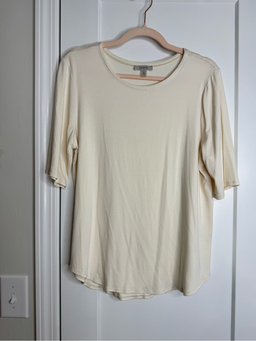 Cupio Ivory Tee